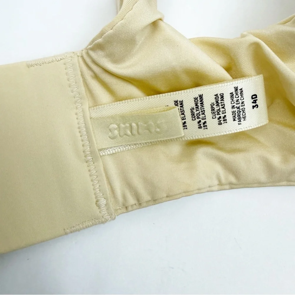 Skims Wireless Form Plunge Push Up Padded Bra Ivory Cream - Picture 11 of 12